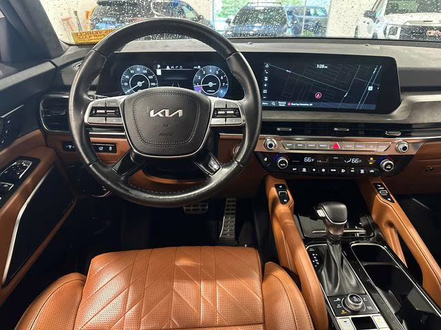 2024 Glacial White Pearl Kia Telluride SX-Prestige X-Line AWD SUV