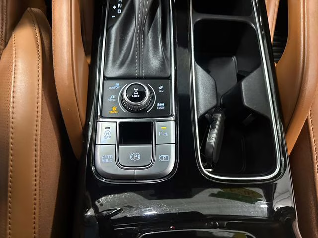 2024 Glacial White Pearl Kia Telluride SX-Prestige X-Line AWD SUV