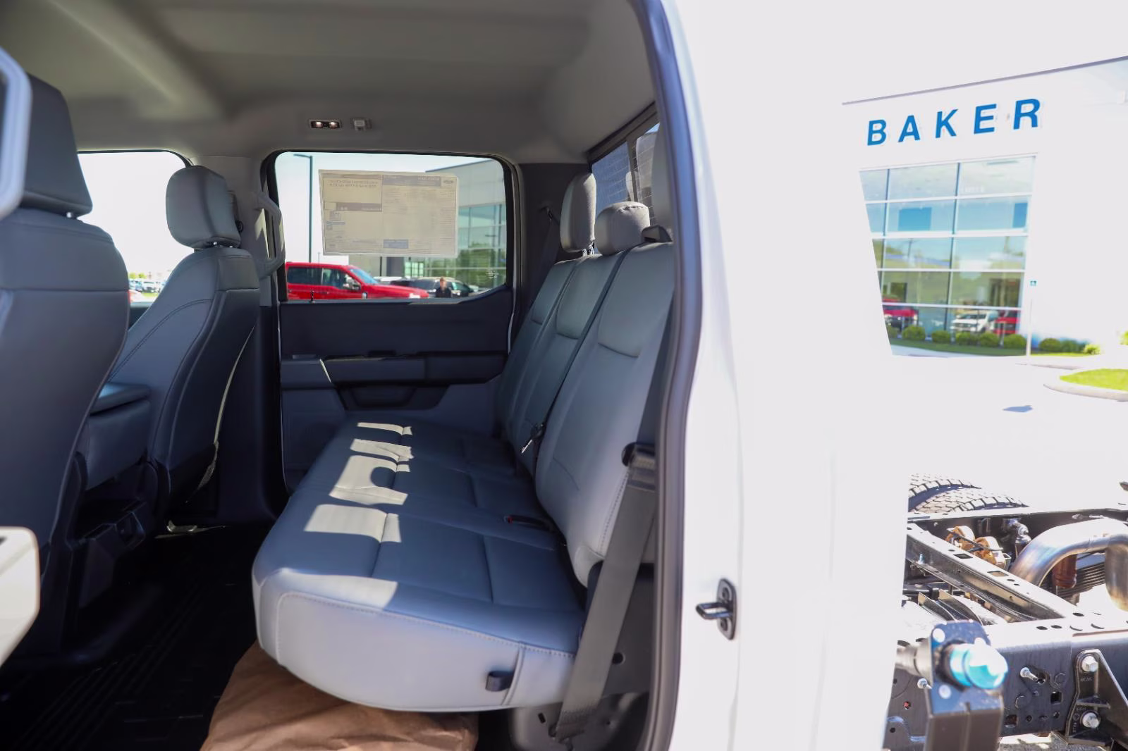 2026 Oxford White Ford Super Duty F-450 DRW XL 4X4 Truck