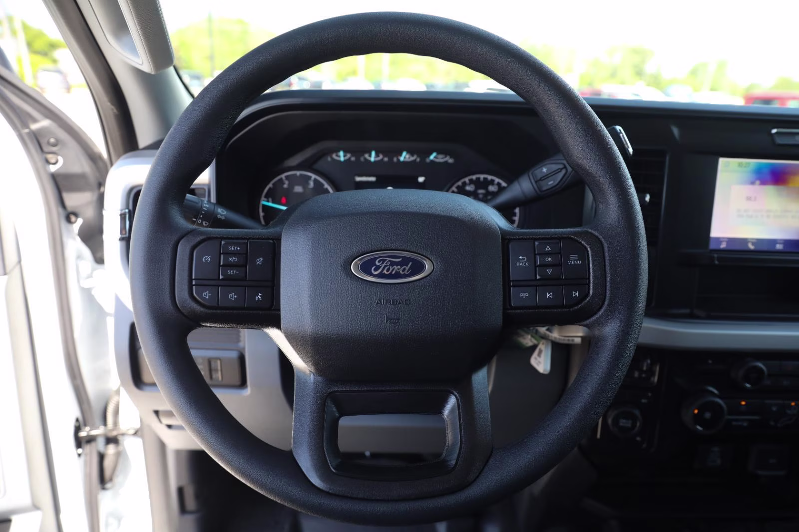 2026 Oxford White Ford Super Duty F-450 DRW XL 4X4 Truck