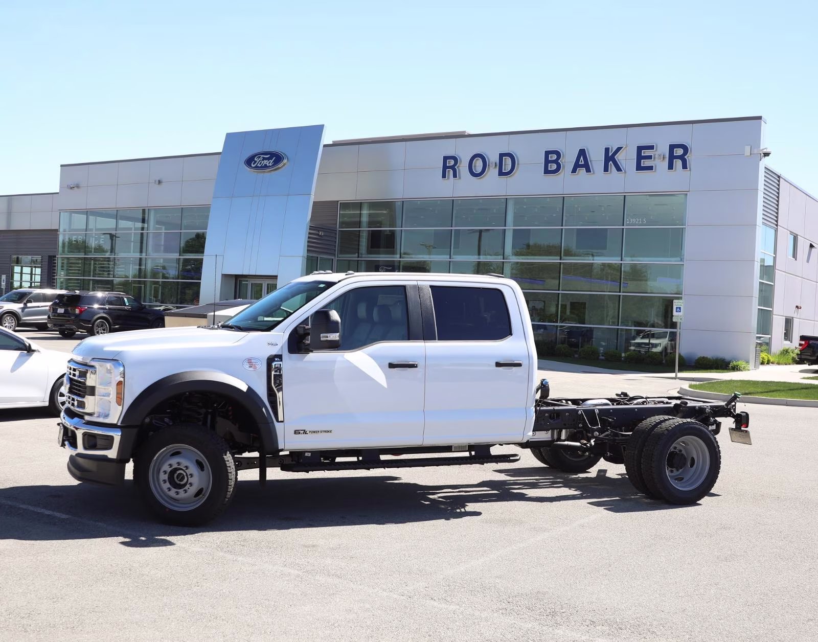 2026 Oxford White Ford Super Duty F-450 DRW XL 4X4 Truck
