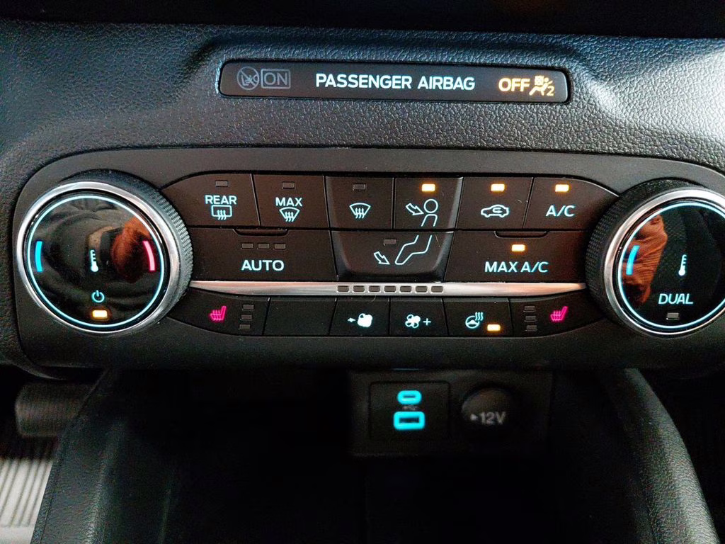 2023 Agate Black Metallic Ford Escape Active FWD SUV