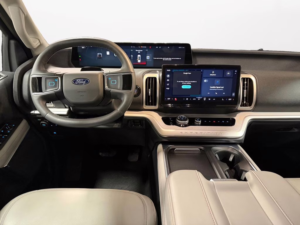 2025 Black Metallic Ford Expedition Active w/Bluecruise & Co-Pilot 360 4X4 SUV