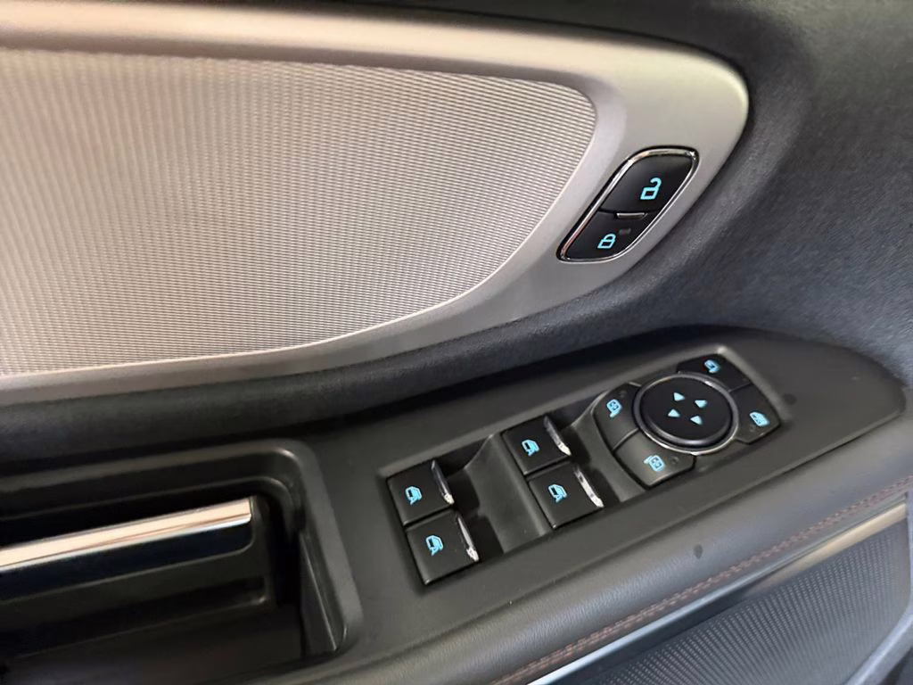 2025 Black Metallic Ford Expedition Active w/Bluecruise & Co-Pilot 360 4X4 SUV