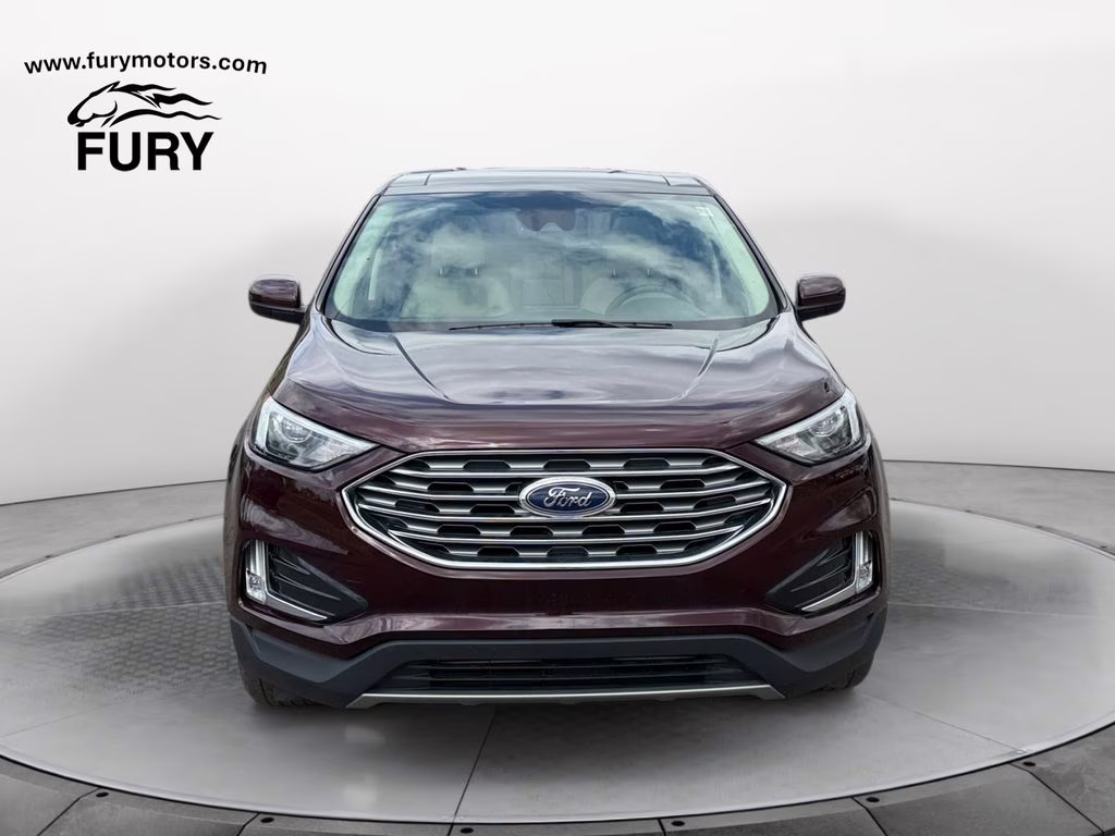 2022 Burgundy Velvet Metallic Tinted Clearcoat Ford Edge SEL w/Panoramic Vista Roof AWD SUV
