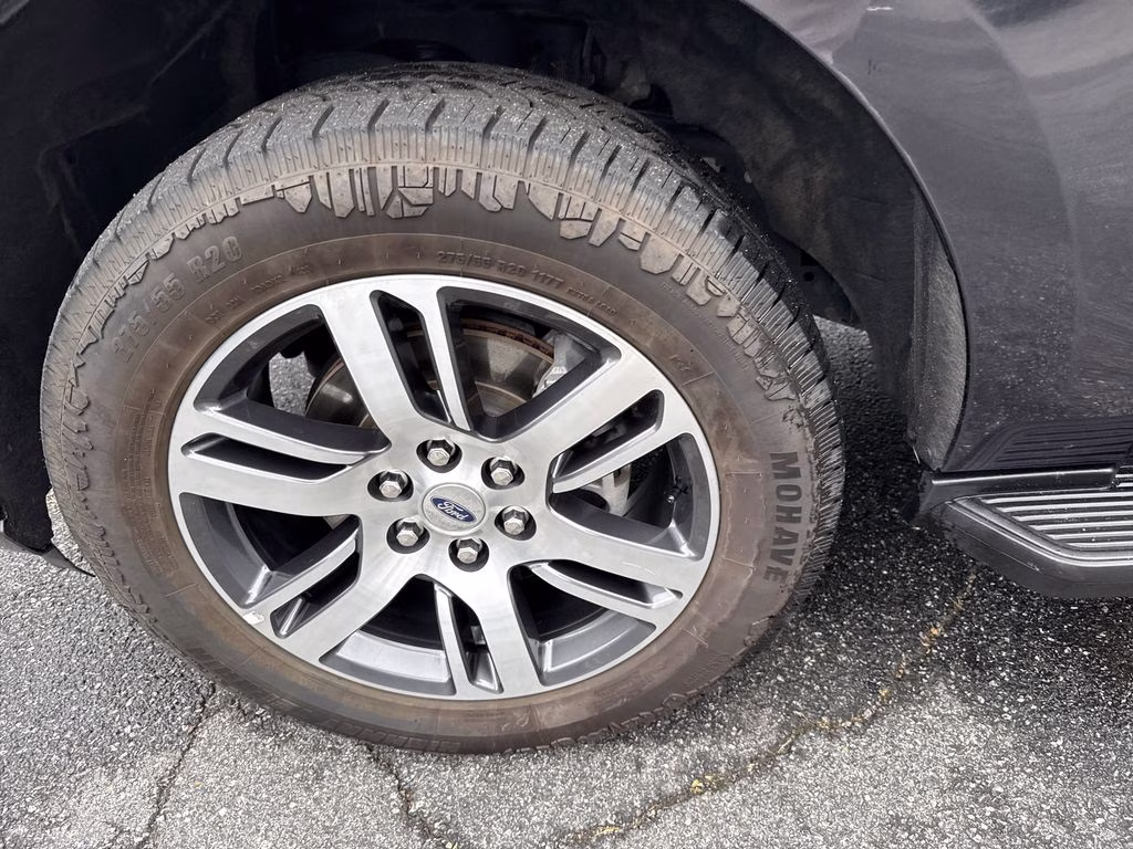 2024 Agate Black Metallic Ford Expedition Max Limited 4X4 SUV