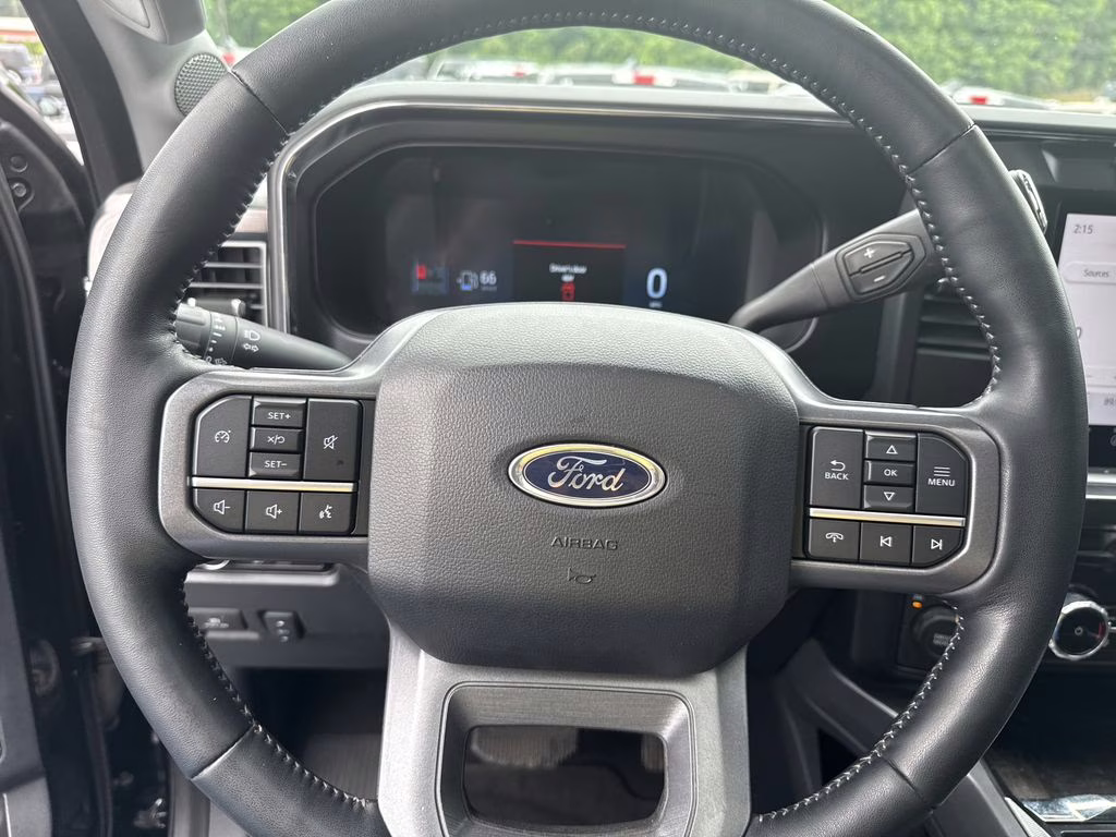 2024 Agate Black Metallic Ford Super Duty F-350 DRW Lariat 4X4 Truck