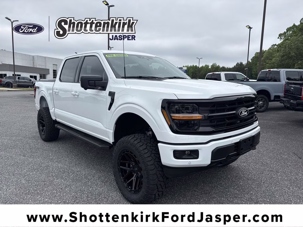2026 Oxford White Ford F-150 XLT 4X4 Truck