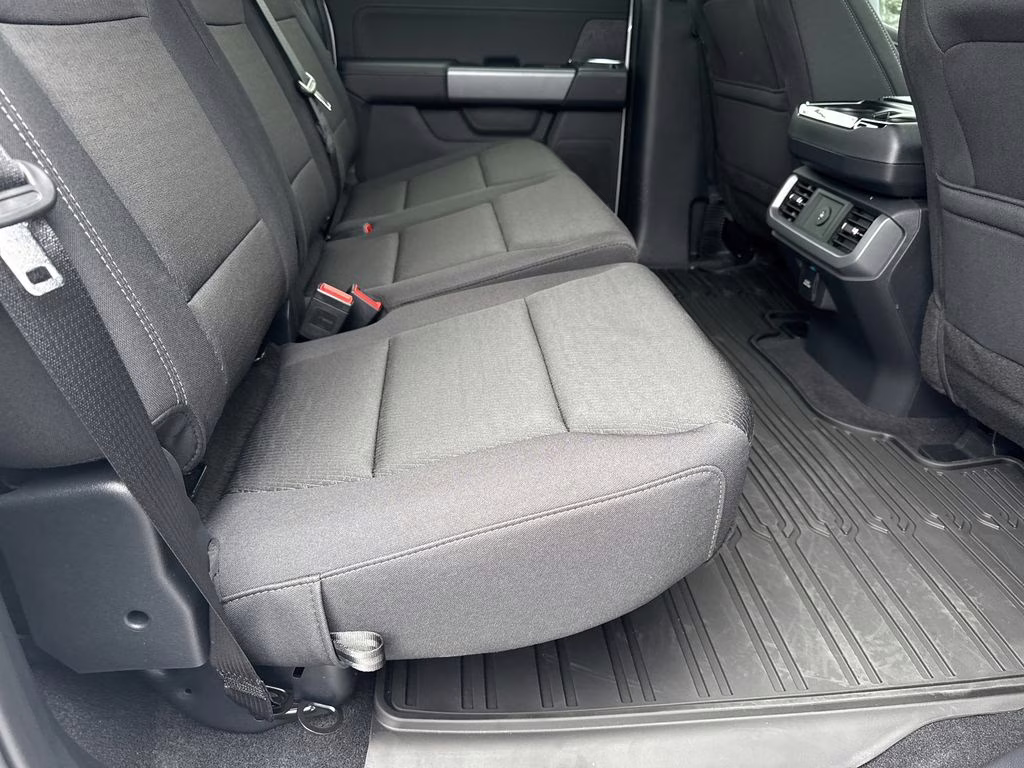 2026 Oxford White Ford F-150 XLT 4X4 Truck