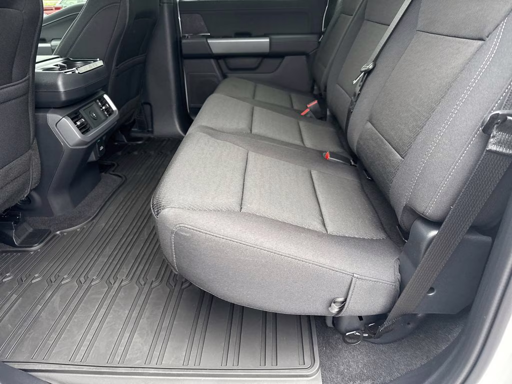 2026 Oxford White Ford F-150 XLT 4X4 Truck