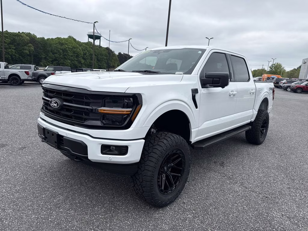 2026 Oxford White Ford F-150 XLT 4X4 Truck