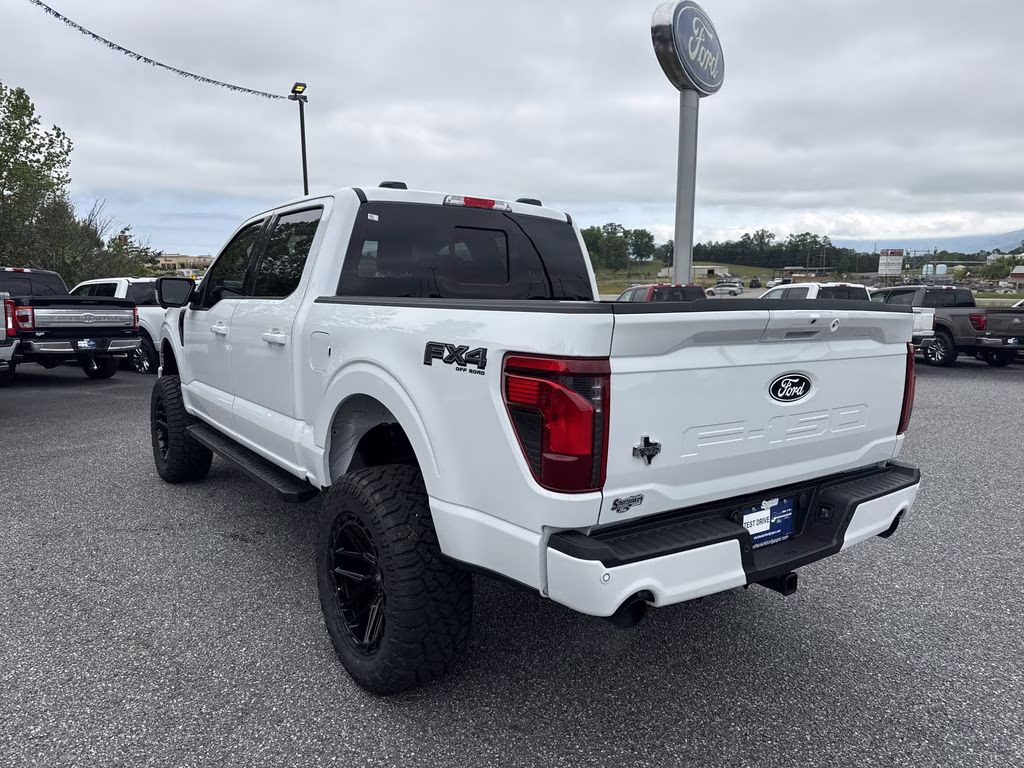 2026 Oxford White Ford F-150 XLT 4X4 Truck