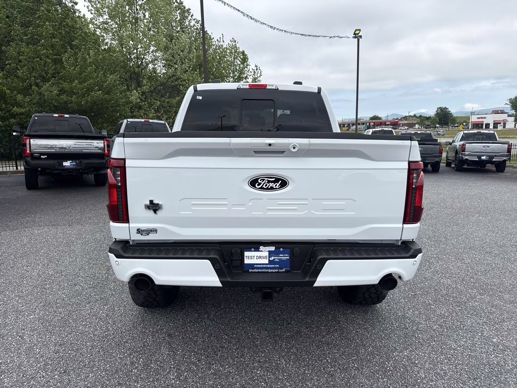 2026 Oxford White Ford F-150 XLT 4X4 Truck