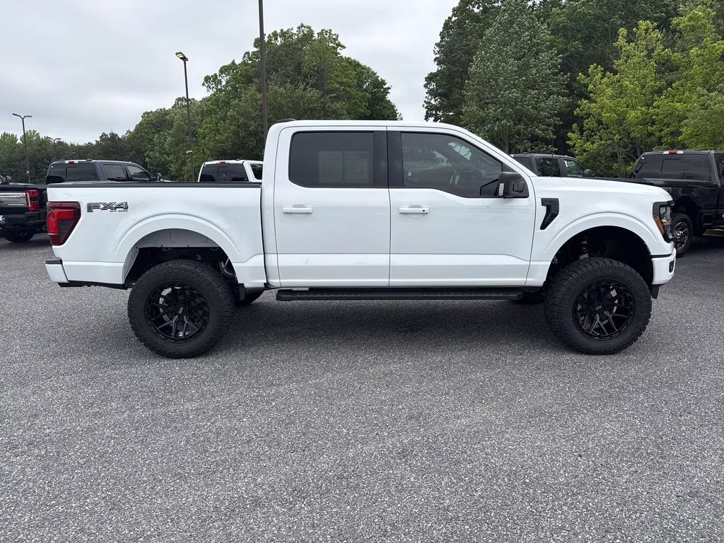 2026 Oxford White Ford F-150 XLT 4X4 Truck