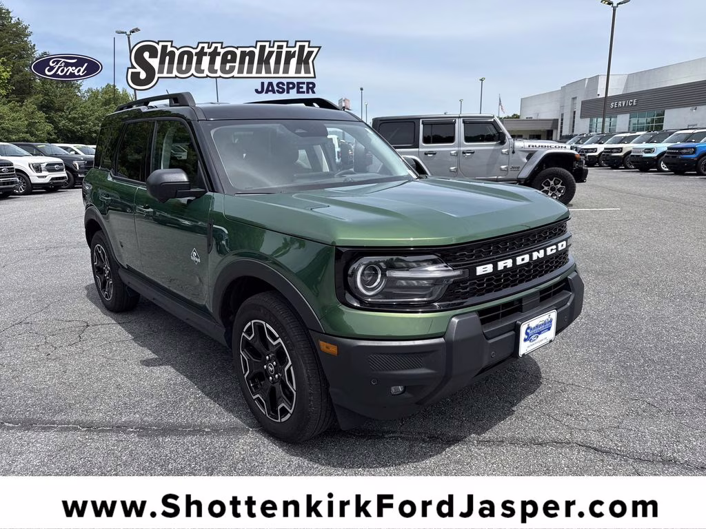 2025 Eruption Green Metallic Ford Bronco Sport Outer Banks 4X4 SUV