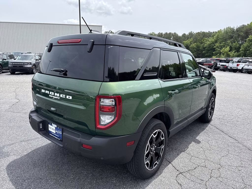 2025 Eruption Green Metallic Ford Bronco Sport Outer Banks 4X4 SUV