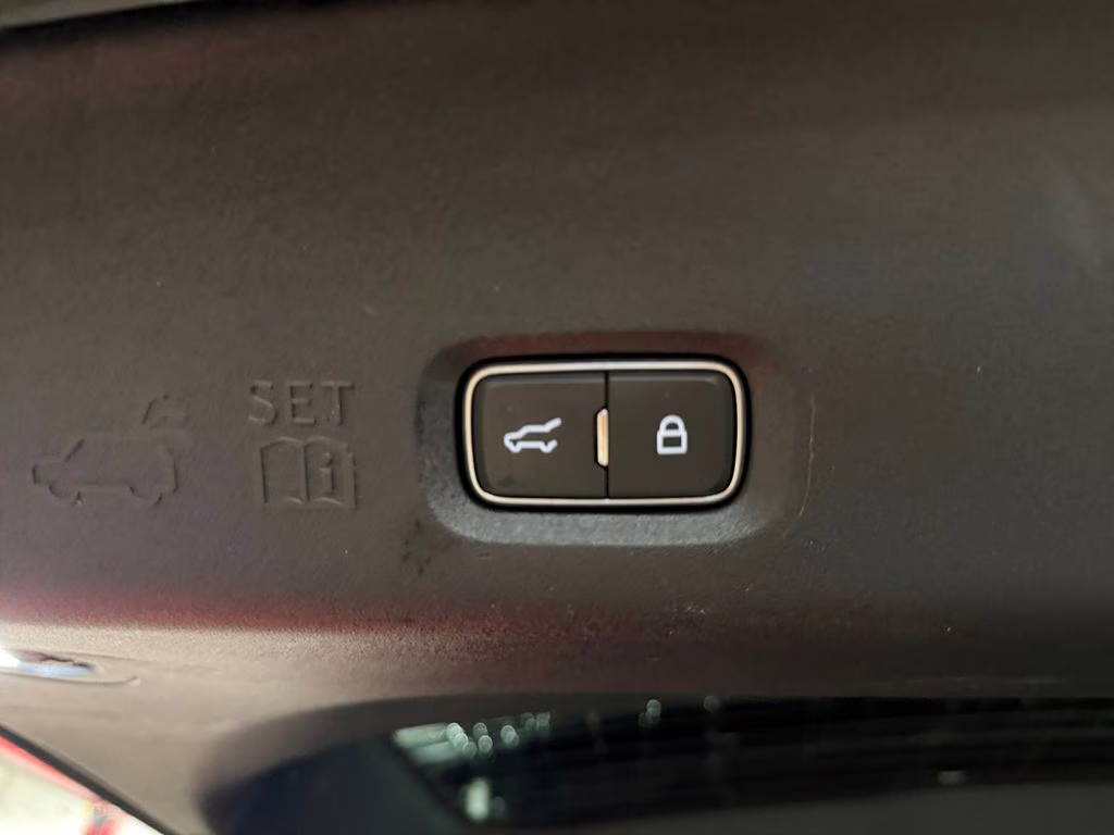 2025 Black Metallic Ford Expedition Active w/Bluecruise & Co-Pilot 360 4X4 SUV
