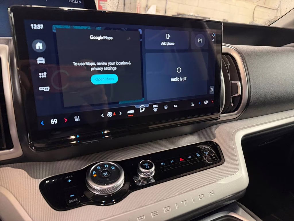 2025 Black Metallic Ford Expedition Active w/Bluecruise & Co-Pilot 360 4X4 SUV