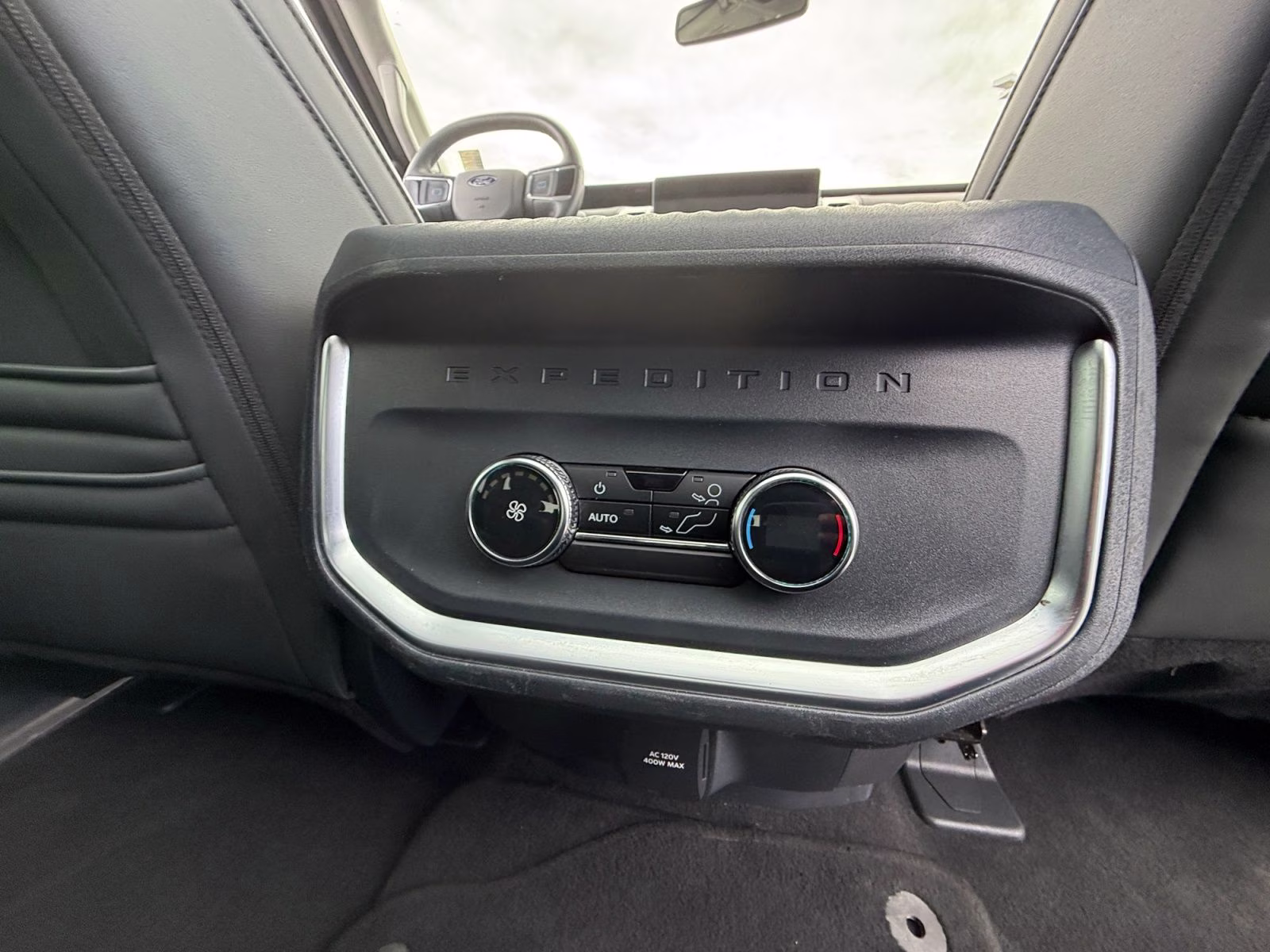 2025 Oxford White Ford Expedition Active 4X4 SUV