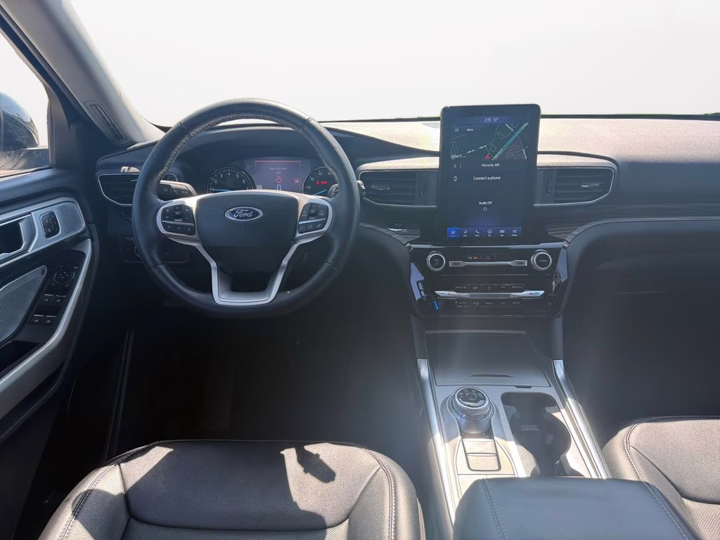 2023 White Metallic Ford Explorer Limited w/Towing / B&O Sound & Twin Panel Moonroof 4X4 SUV