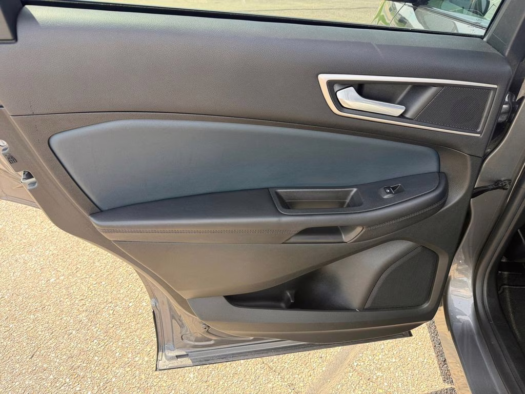 2023 Carbonized Gray Metallic Ford Edge SEL AWD SUV