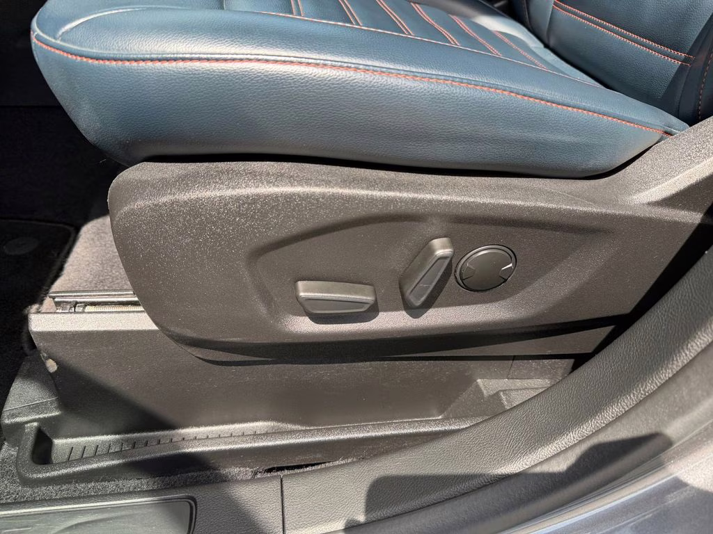 2023 Carbonized Gray Metallic Ford Edge SEL AWD SUV