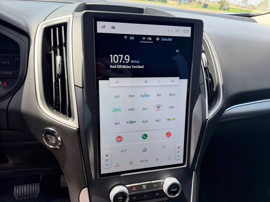2023 Carbonized Gray Metallic Ford Edge SEL AWD SUV