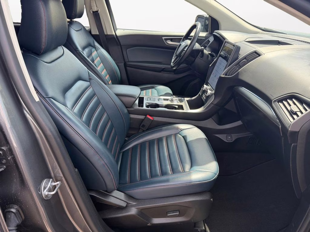 2023 Carbonized Gray Metallic Ford Edge SEL AWD SUV