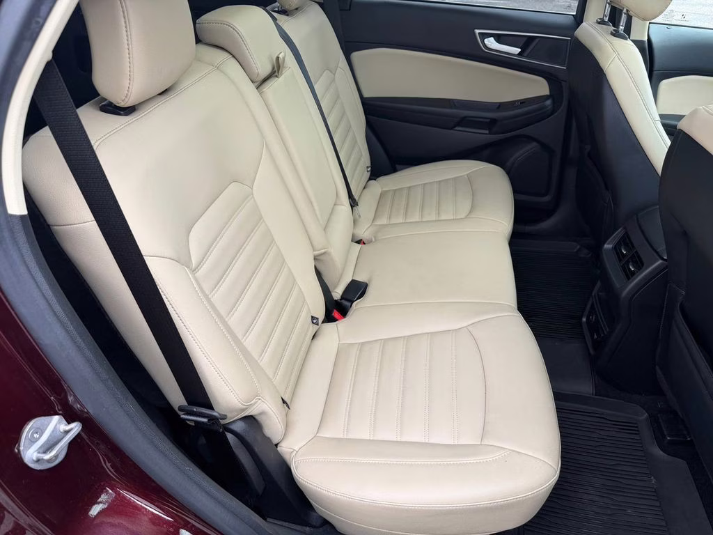 2022 Burgundy Velvet Metallic Tinted Clearcoat Ford Edge SEL w/Panoramic Vista Roof AWD SUV