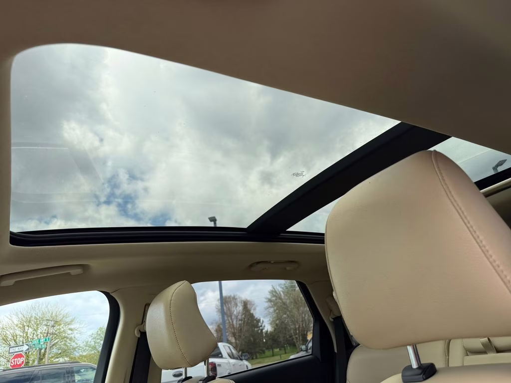 2022 Burgundy Velvet Metallic Tinted Clearcoat Ford Edge SEL w/Panoramic Vista Roof AWD SUV