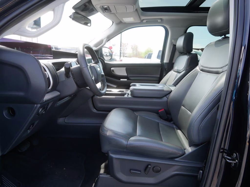 2025 Black Ford Expedition Active 4X4 SUV