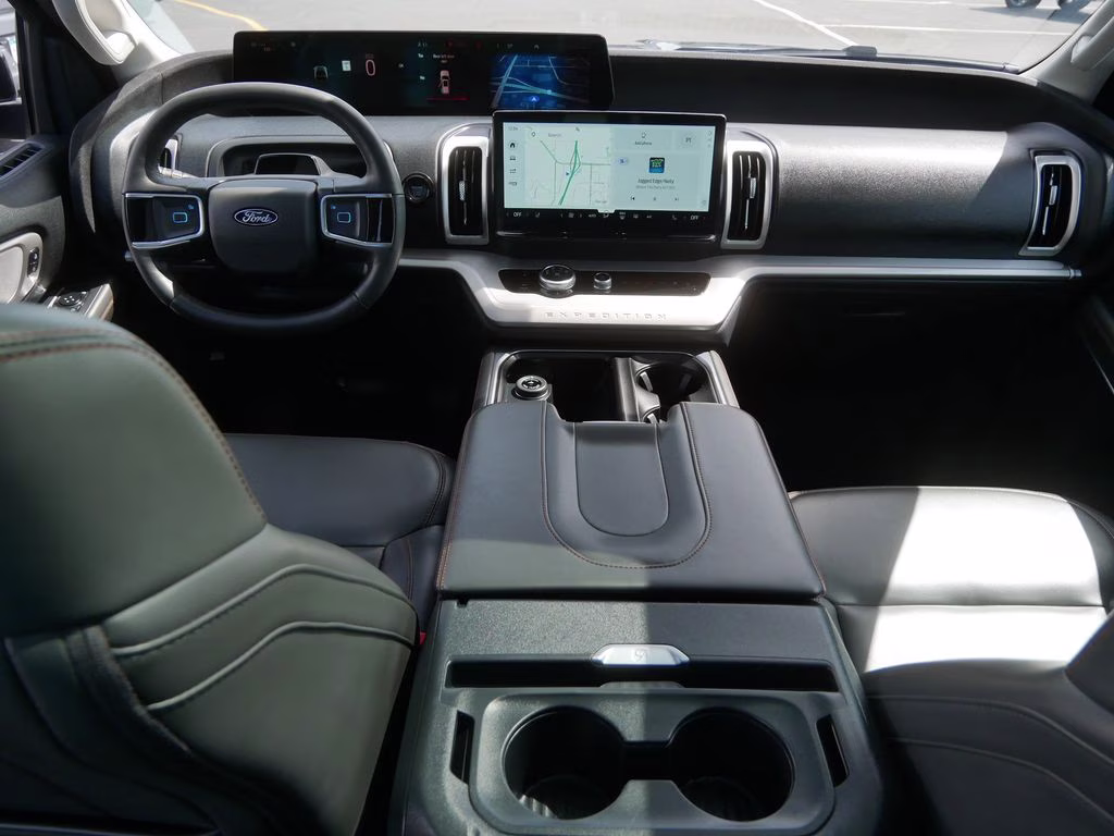2025 Black Ford Expedition Active 4X4 SUV