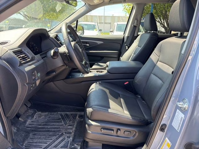 2024 Gray Honda Ridgeline RTL AWD Truck