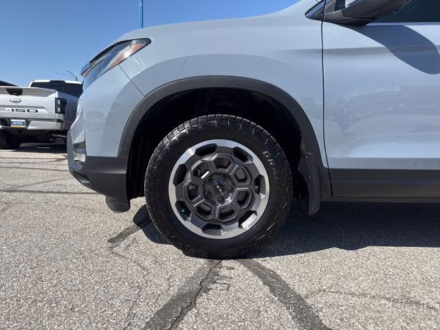 2024 Gray Honda Ridgeline RTL AWD Truck