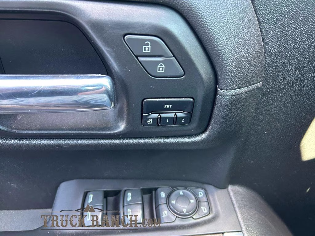 2020 Dark Sky Metallic GMC Sierra 1500 SLT 4X4 Truck