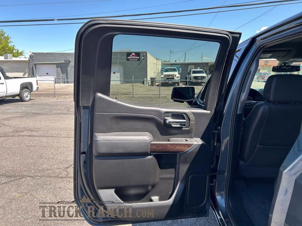 2020 Dark Sky Metallic GMC Sierra 1500 SLT 4X4 Truck