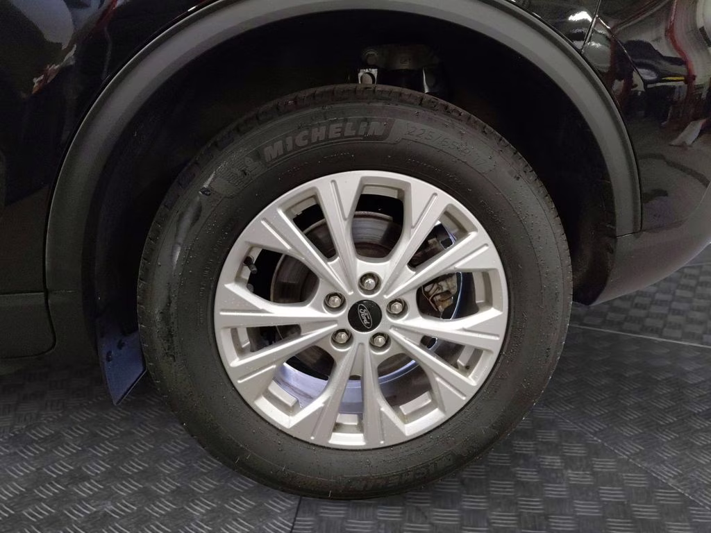 2023 Agate Black Metallic Ford Escape Active FWD SUV