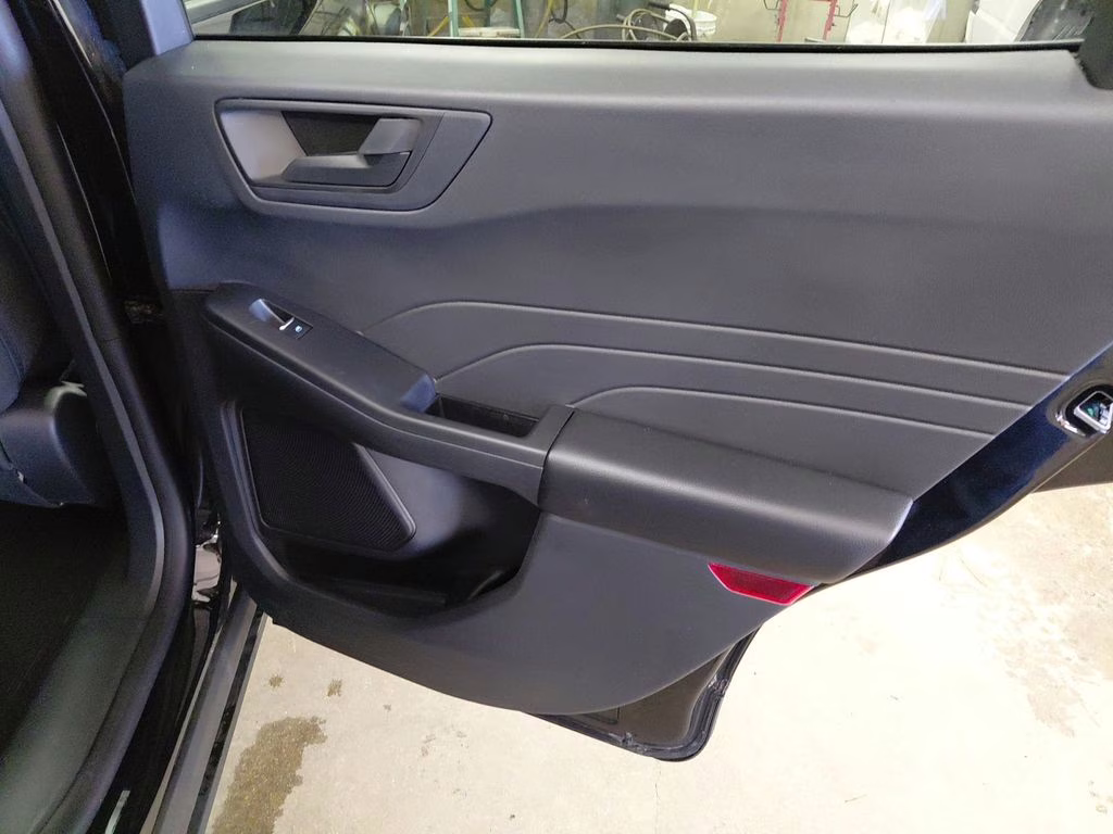 2023 Agate Black Metallic Ford Escape Active FWD SUV