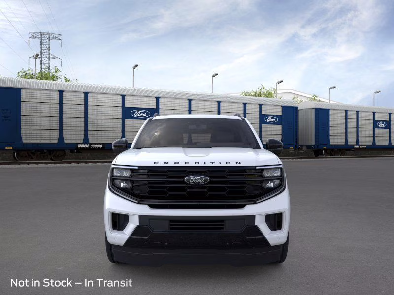 2026 Star White Metallic Tri-Coat Ford Expedition Max Platinum 4X4 SUV