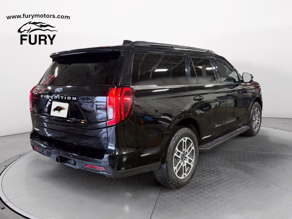 2025 Black Metallic Ford Expedition Active w/Bluecruise & Co-Pilot 360 4X4 SUV