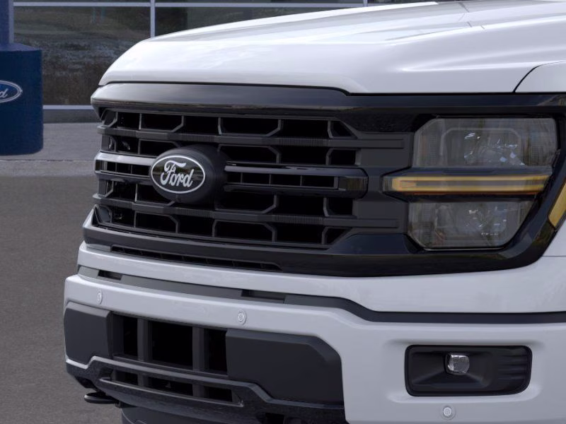 2026 Oxford White Ford F-150 XLT 4X4 Truck