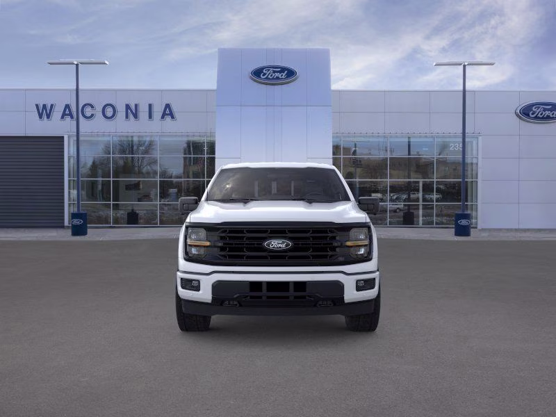 2026 Oxford White Ford F-150 XLT 4X4 Truck
