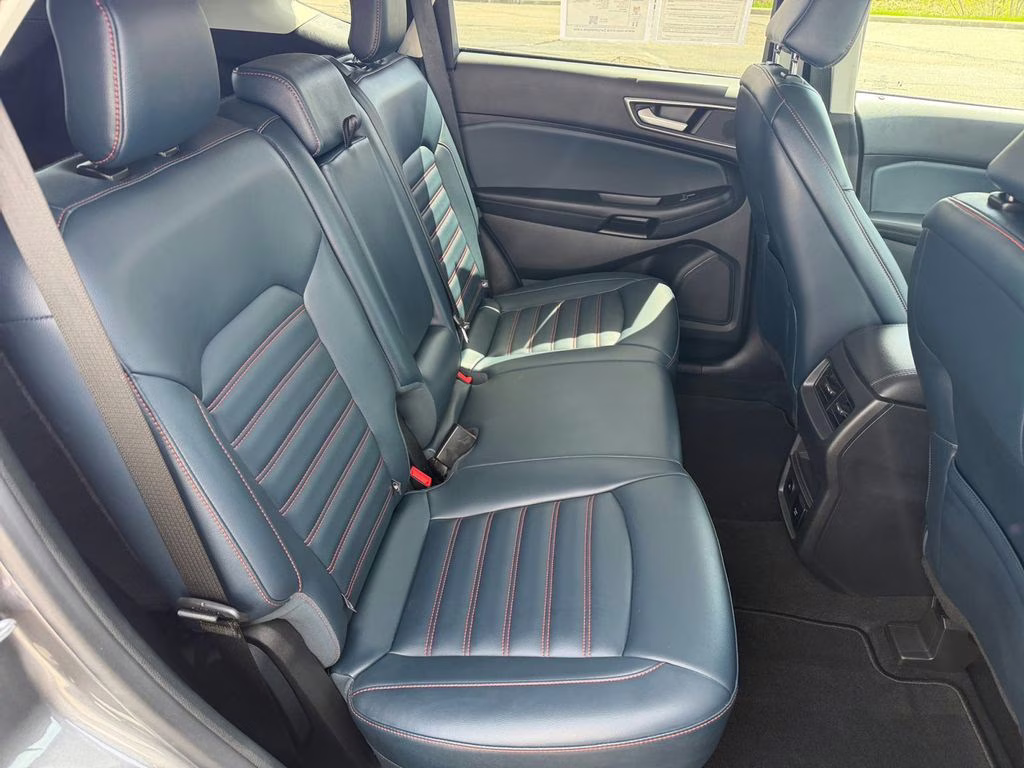 2023 Carbonized Gray Metallic Ford Edge SEL AWD SUV