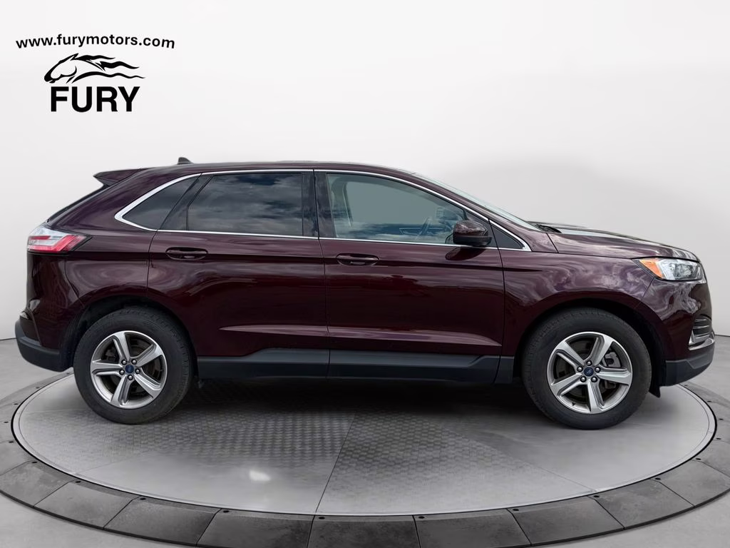 2022 Burgundy Velvet Metallic Tinted Clearcoat Ford Edge SEL w/Panoramic Vista Roof AWD SUV