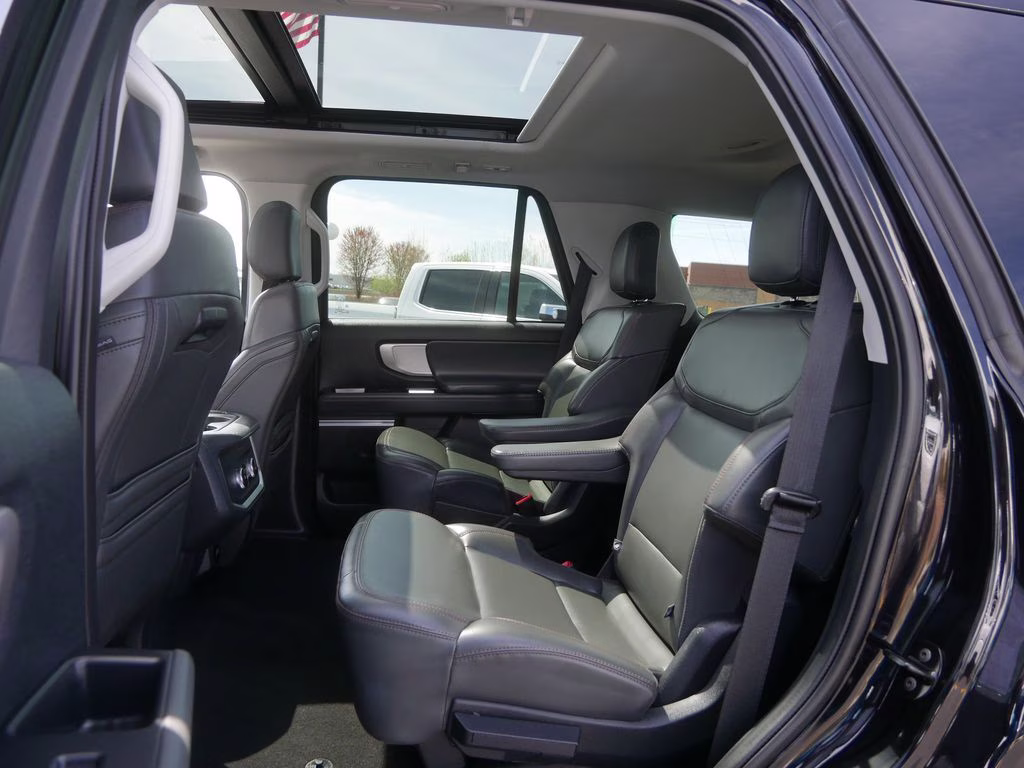 2025 Black Ford Expedition Active 4X4 SUV