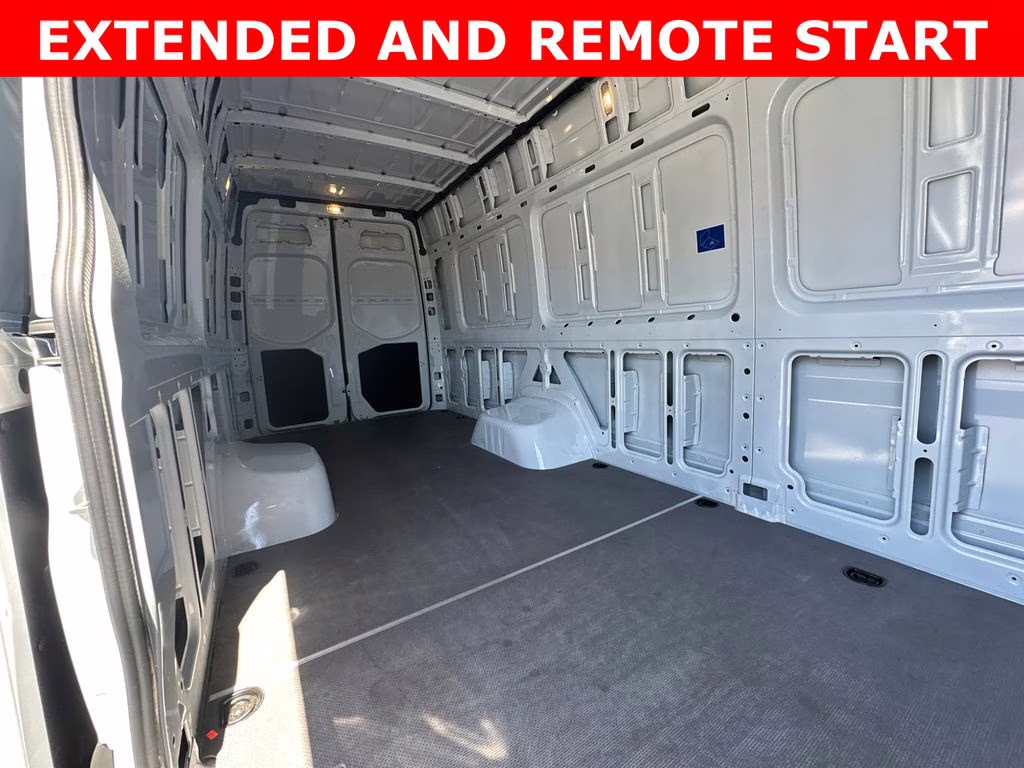 2025 Arctic White Mercedes-Benz Sprinter 3500 Cargo 170 WB RWD Van