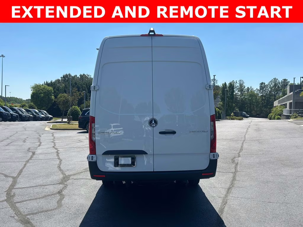 2025 Arctic White Mercedes-Benz Sprinter 3500 Cargo 170 WB RWD Van