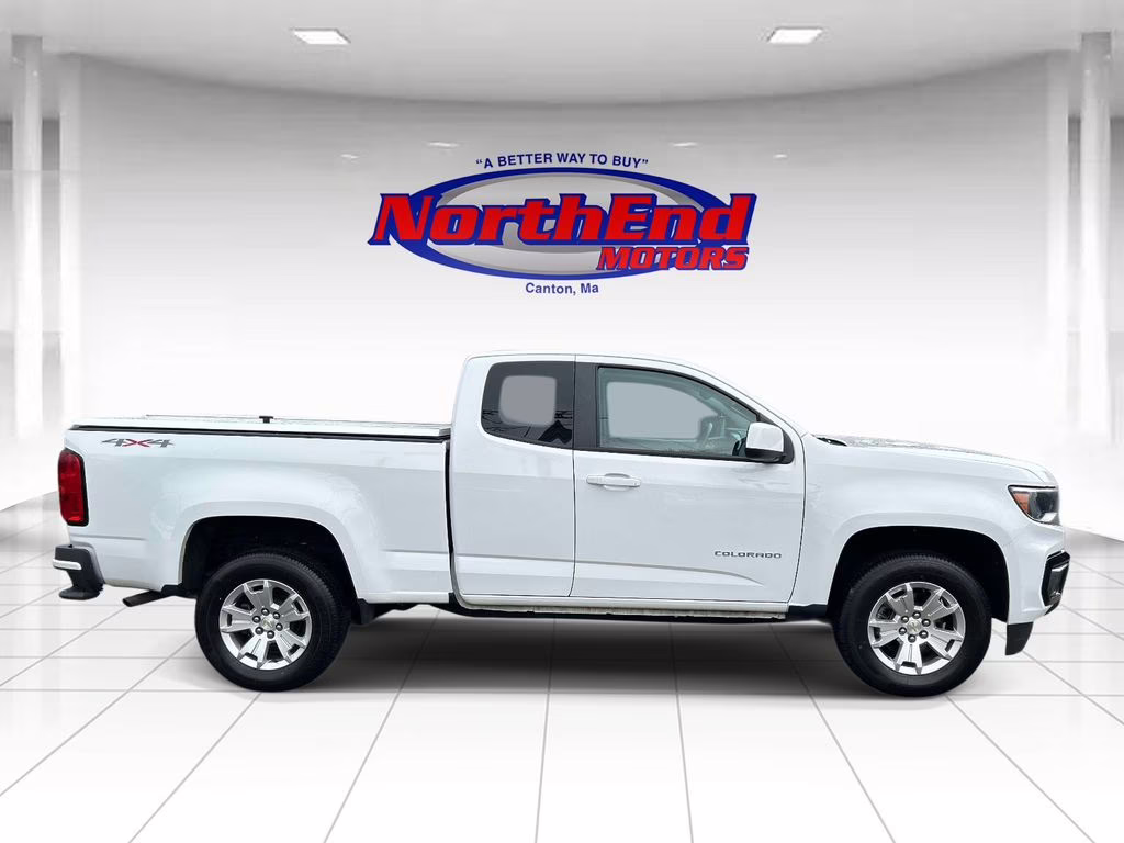 2021 Summit White Chevrolet Colorado LT 4X4 Truck