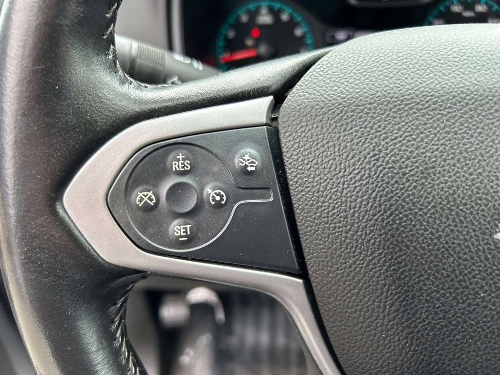 2021 Summit White Chevrolet Colorado LT 4X4 Truck