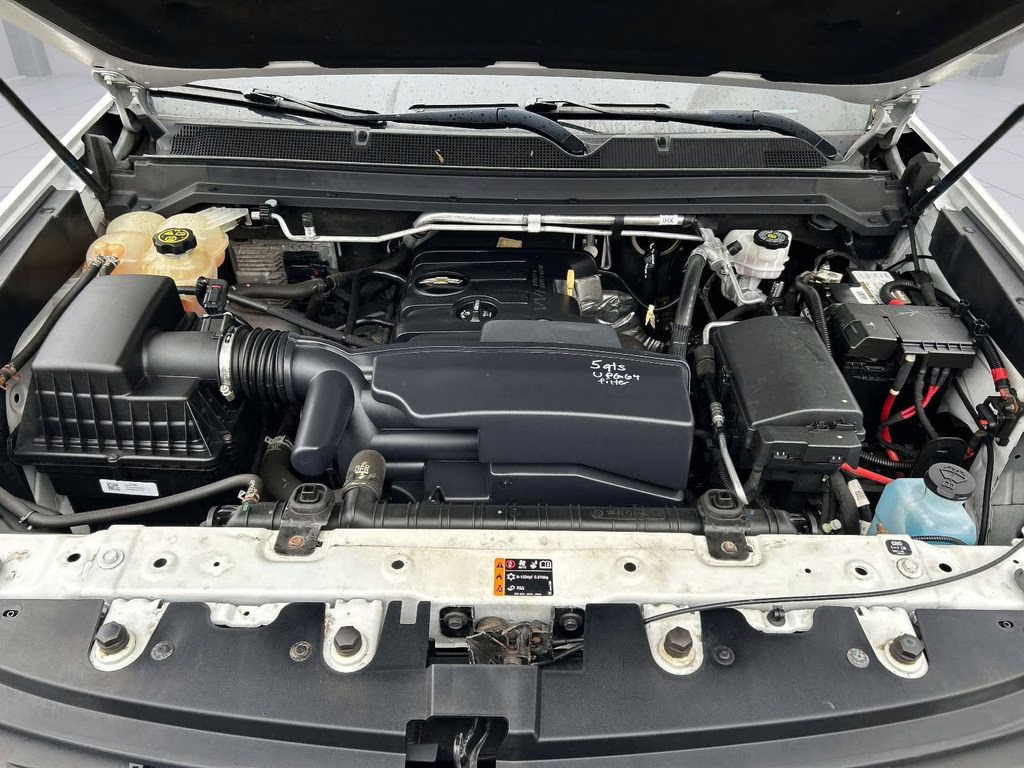 2021 Summit White Chevrolet Colorado LT 4X4 Truck